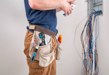 What to Look for When Choosing an Electrician Electrician